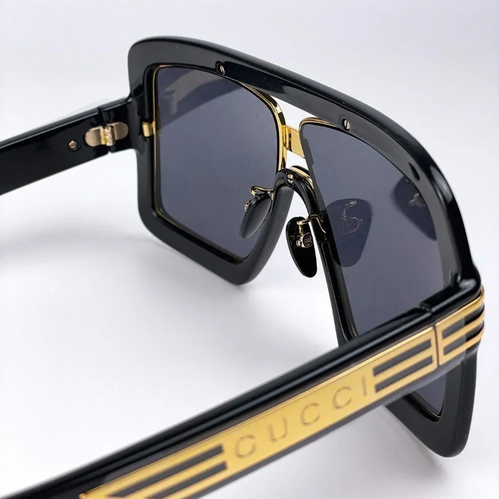 NEW Gucci GG0900S 001 Oversized  Black Shield Gold Logo Unisex Sunglasses - Picture 7 of 14